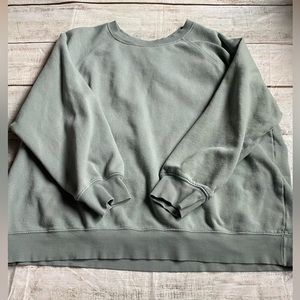 Old navy muted green crew neck